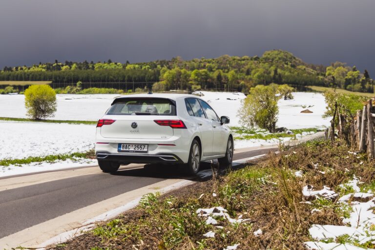 Az ADAC közzétette a 2024-es téli gumiabroncsteszteket, a Continental és a Goodyear a győztes