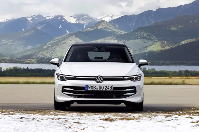 Az Autobild 55 téli gumiabroncs féktávolságát tesztelte, és kiválasztotta a jelölteket a végső tesztre