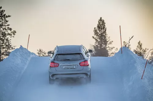 Bridgestone Blizzak LM-005 Bélyegkép 3600x2400