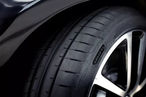 GoodYear Eagle F1 Asymmetric 5 Bélyegkép 5677x3785