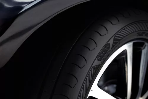 Goodyear Efficient Grip Performance 2 Bélyegkép 5677x3785