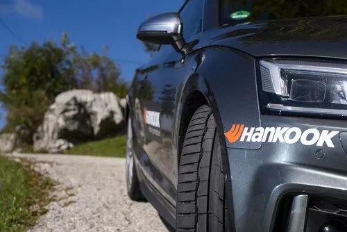 Hankook Ventus S1 evo3 K127 Thumbnail 913x609