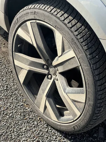 Michelin PILOT ALPIN 5 SUV Bélyegkép 168x225