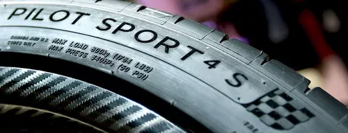 Michelin Pilot Sport 4 S Bélyegkép 1040x400