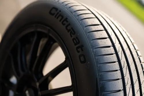 Pirelli Cinturato (C3) Bélyegkép 1920x1280