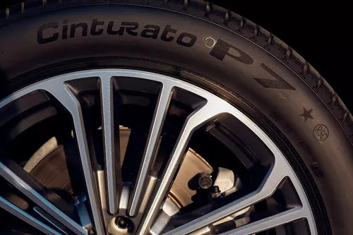 Pirelli Cinturato P7 Bélyegkép 5760x3840