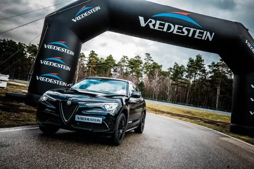 Vredestein Quatrac Pro Bélyegkép 1170x780