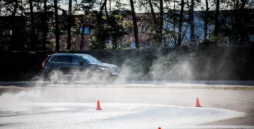 Vredestein Quatrac Pro Bélyegkép 1170x597